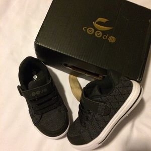 Coodo Kid Shoes Sz 8